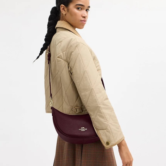 Coach Aria Shoulder Bag Merlot with Gold Hardware - Picture 12 of 13